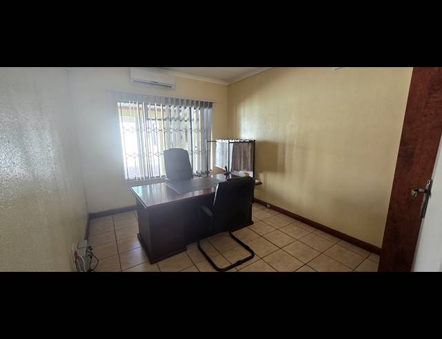 402M² OFFICE FOR SALE IN POLOKWANE CENTRAL